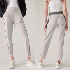 Athleta Textured Brooklyn Joggers Grey Striped Pants Loose Fit Tapered S…